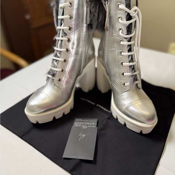 Giuseppe Zanotti Metallic Fur Platform Boots | Size 40 | NIB - Picture 5 of 7